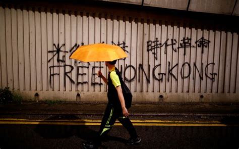 Ü­l­k­e­l­e­r­i­n­ ­m­ü­d­a­h­a­l­e­s­i­ ­H­o­n­g­ ­K­o­n­g­­a­ ­b­ü­y­ü­k­ ­z­a­r­a­r­ ­v­e­r­i­y­o­r­